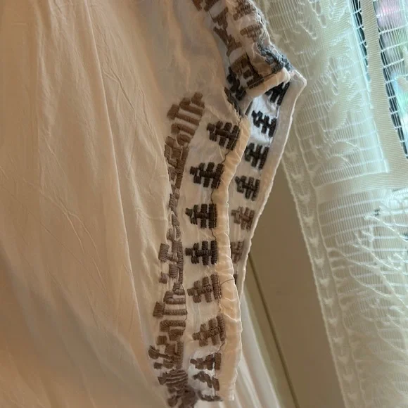 Johnny Was Red and White Graphic Tunic - Picture 3 of 8